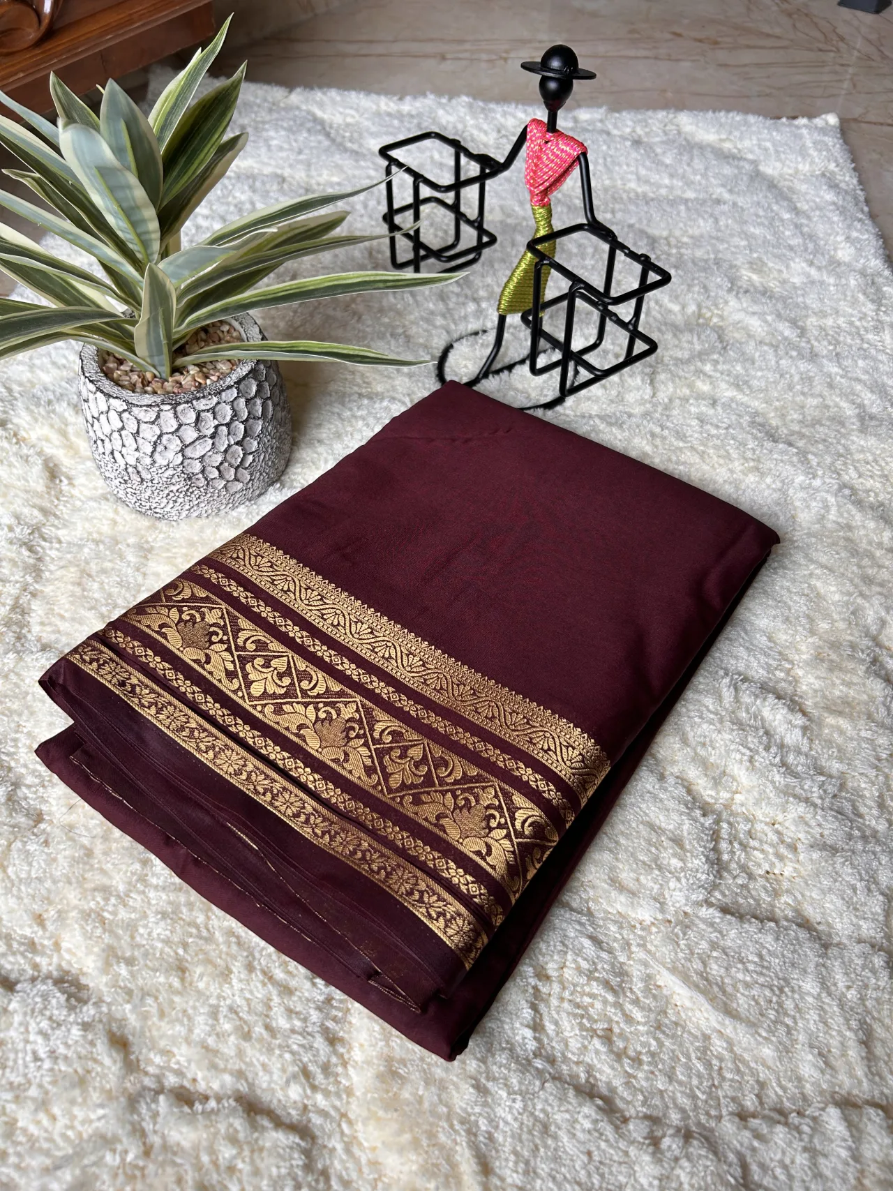 Myosre semi crepe silk saree