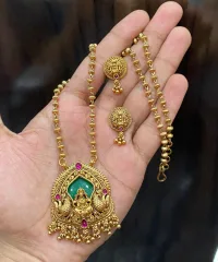 Chain pendant set view 2