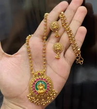 Chain pendant set view 7